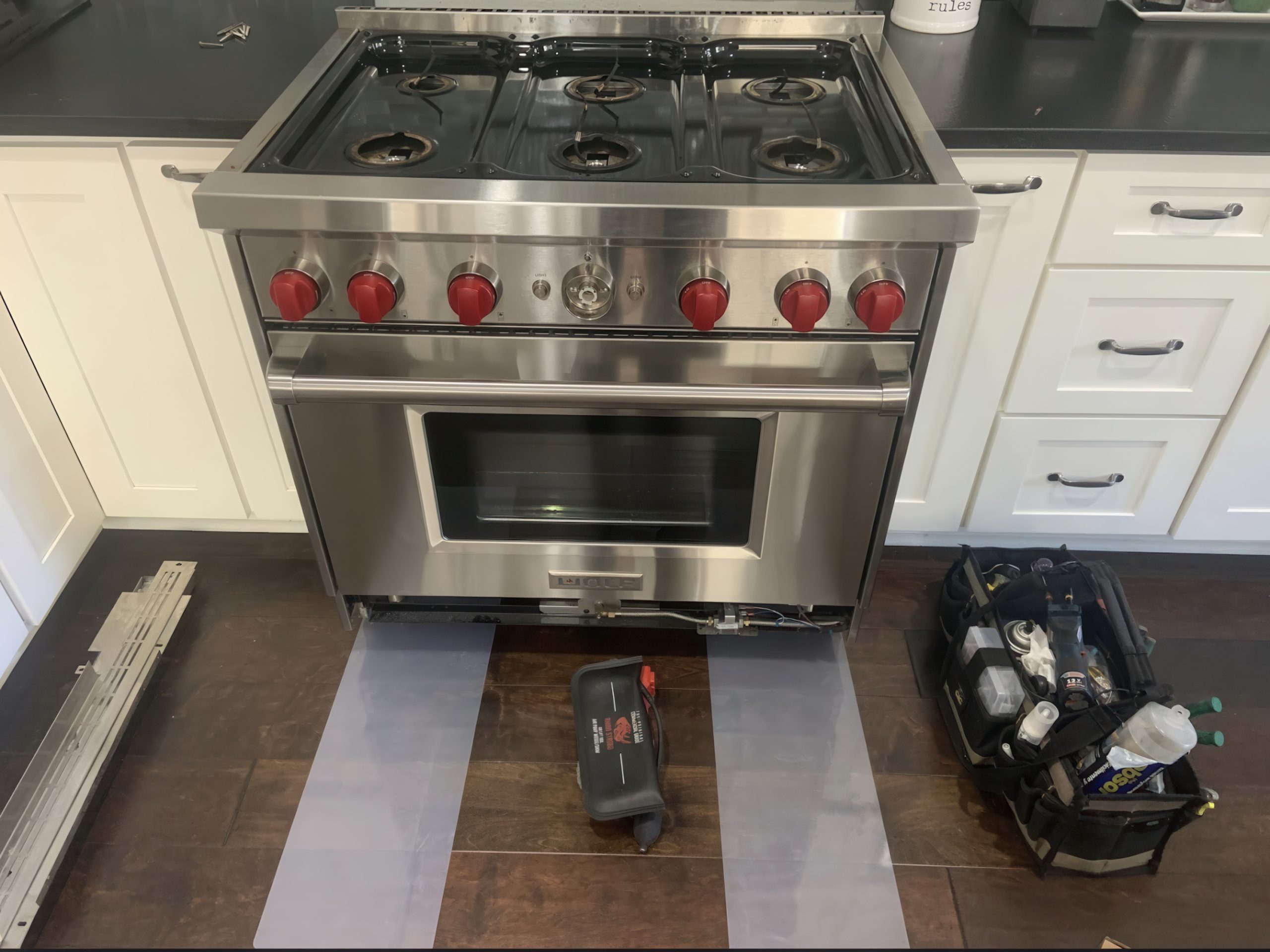 Upscaled with Gigapixel v1.0.1. 1488x1116 => 2976x2232 (2x) Model: Low Resolution V2, denoise: 0.14, sharpen: 0.29, decompression: 0.9