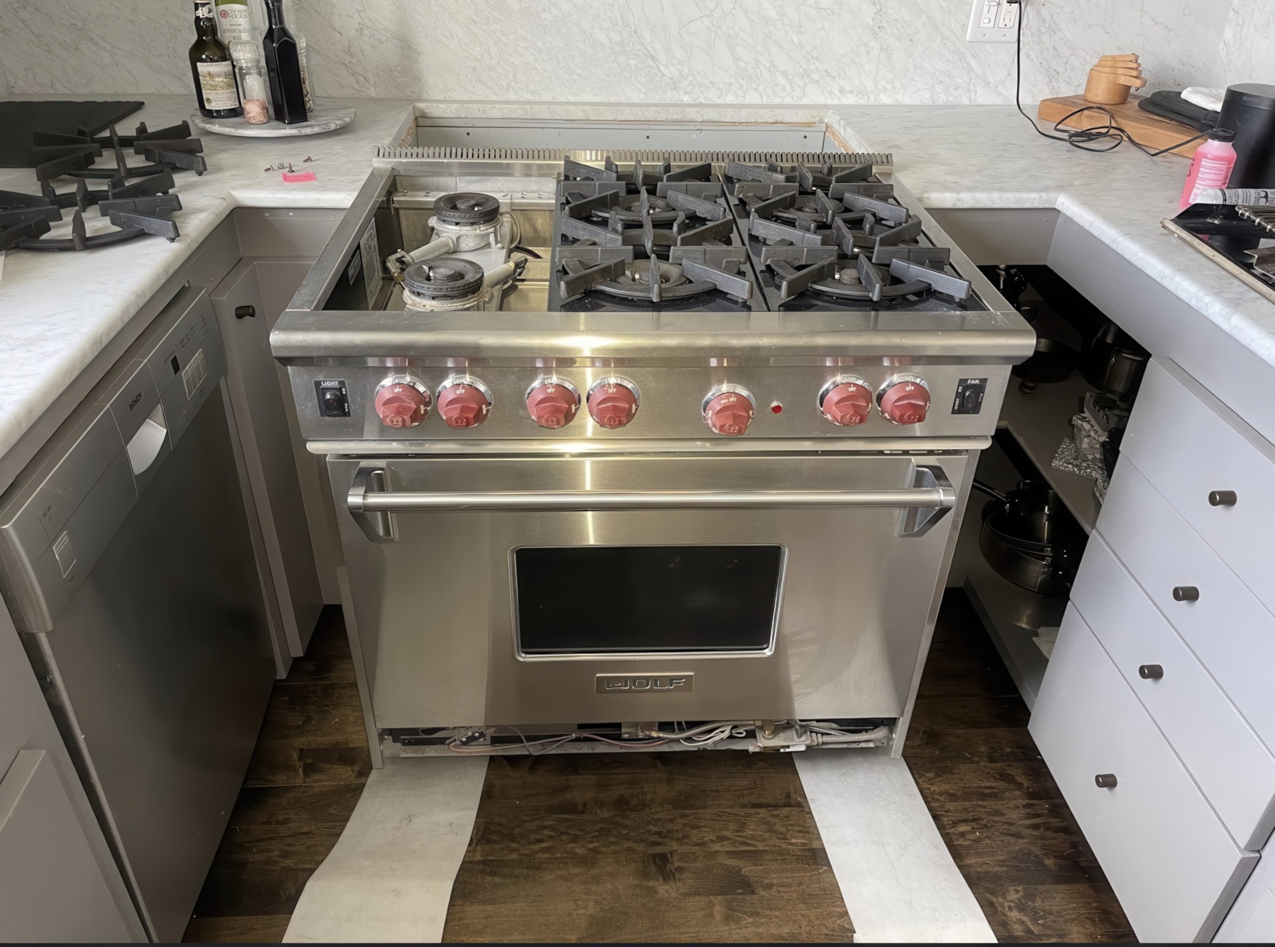 Upscaled with Gigapixel v1.0.1. 1284x954 => 2568x1908 (2x) Model: Low Resolution V2, denoise: 0.14, sharpen: 0.29, decompression: 0.9