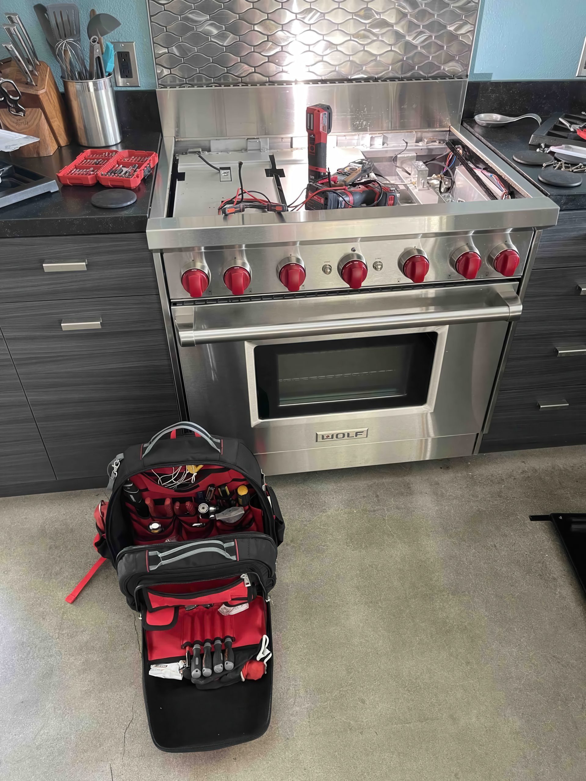 Upscaled with Gigapixel v1.0.1. 3024x4032 => 6048x8064 (2x) Model: Low Resolution V2, denoise: 0.14, sharpen: 0.29, decompression: 0.9